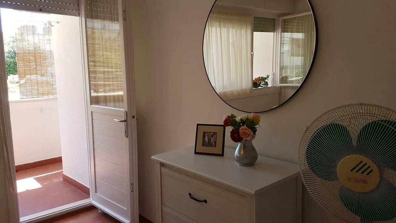 Apartment Romana With A Spacious Terrace سبليت كرواتيا
